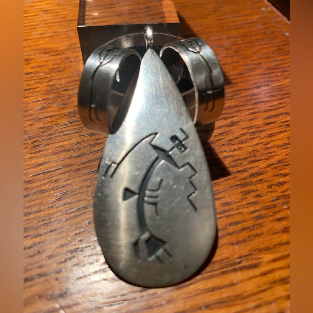 Vintage Sterling Navajo Yei Pendant Half Hoop Earrings 130$
